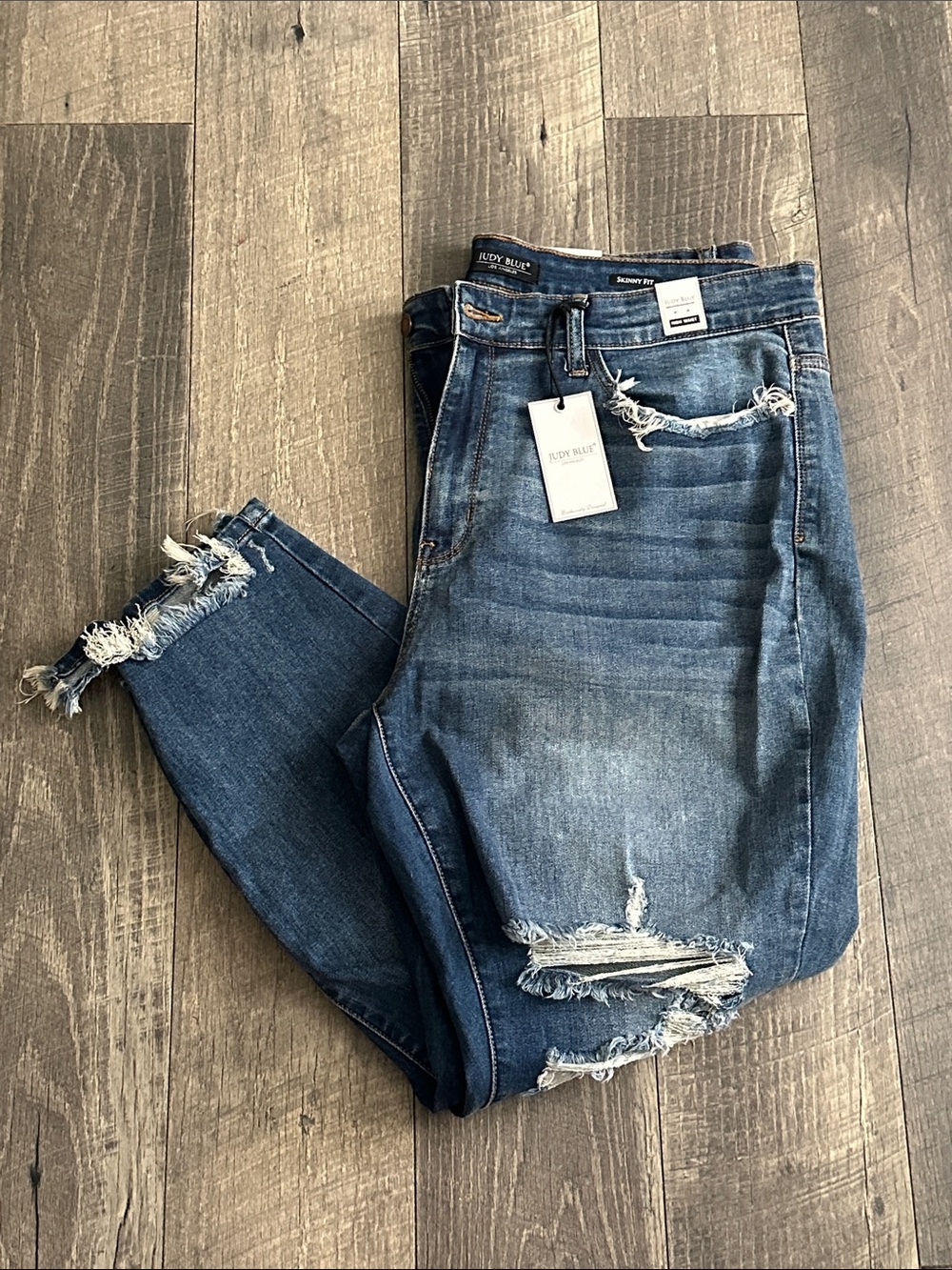 NWT Judy Blue Distressed Skinny Women’s Jeans